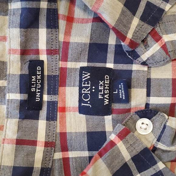 LIKE NEW J.CREW SLIM BUTTON DOWN SIZE LARGE - Picture 2 of 2